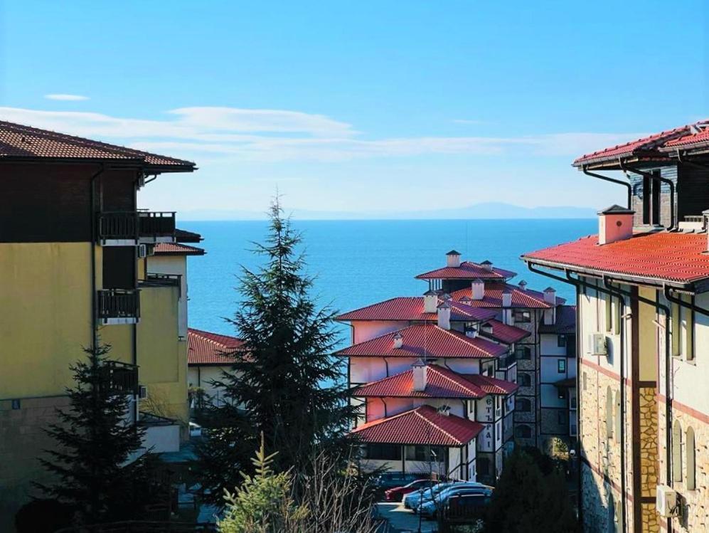 Psb Apartments In Gardens Of Eden Sveti Vlas Eksteriør bilde