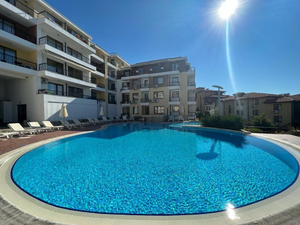 Psb Apartments In Gardens Of Eden Sveti Vlas Eksteriør bilde
