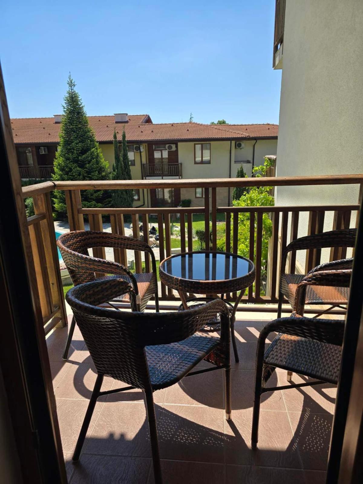 Psb Apartments In Gardens Of Eden Sveti Vlas Eksteriør bilde